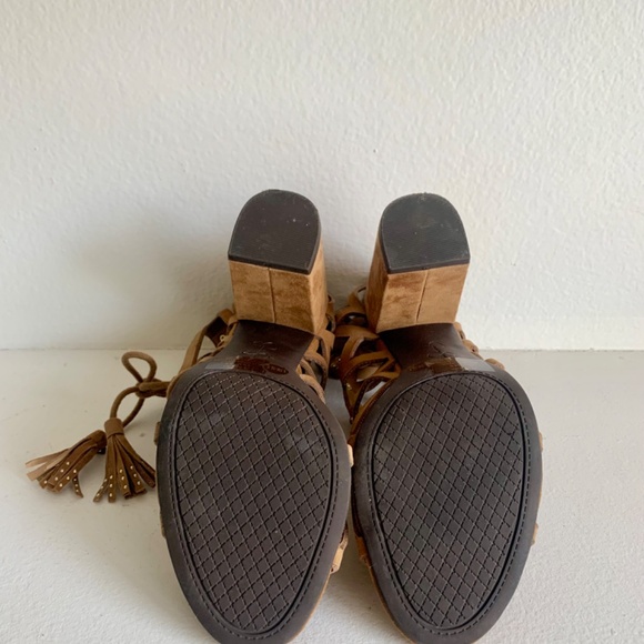 Jessica Simpson Kariba 8.5M (Honey Brown) - Picture 2 of 5